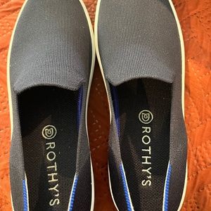 Brand New Rothy's Women Size 10 Sneakers in Navy